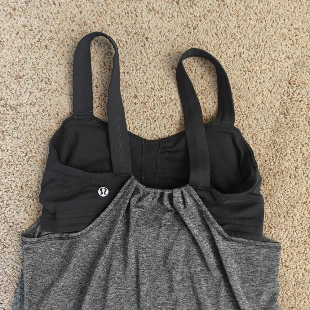 Lululemon Run Back Womens 4 Black Activewear Ruched Shelf‎ Bra Yoga Running